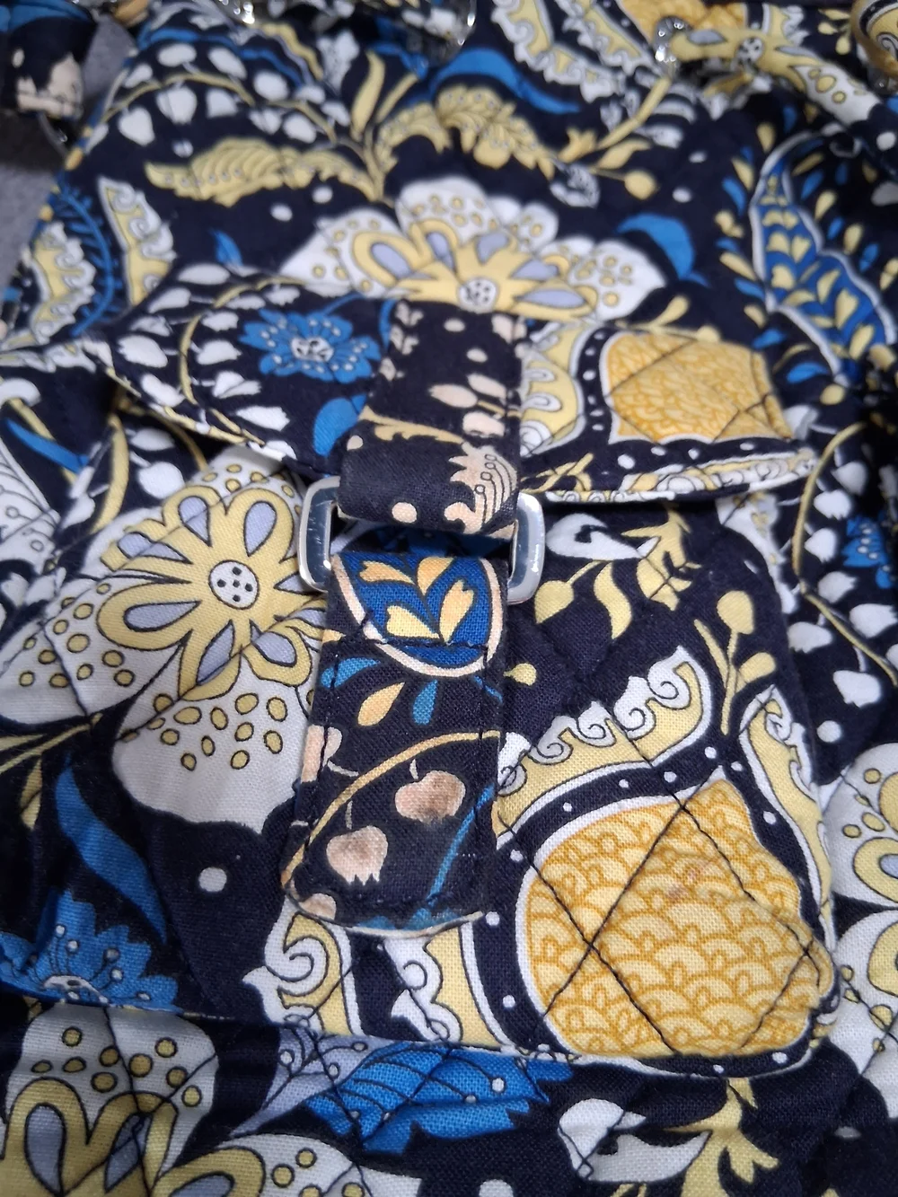 Vera Bradley Ellie Blue & Yellow Elephant Drawstring Crossbody Bag flap pockets - Picture 5 of 11